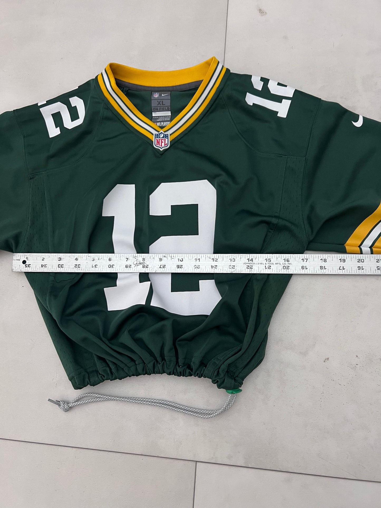 Upcycled cropped Green Bay Packers Arron Rodger jersey size Medium