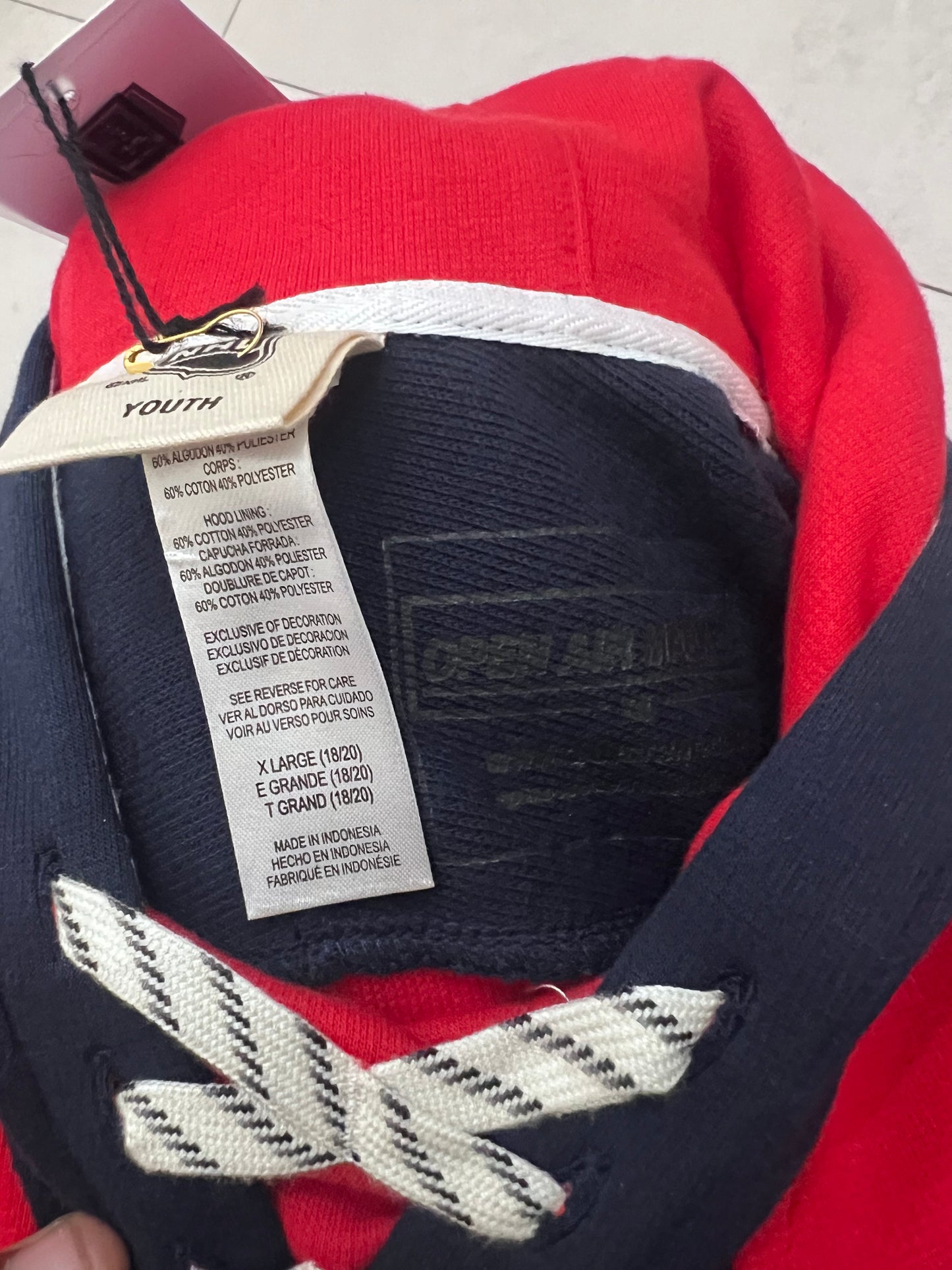Upcyled Cropped Washington Capitals hoodie size Medium