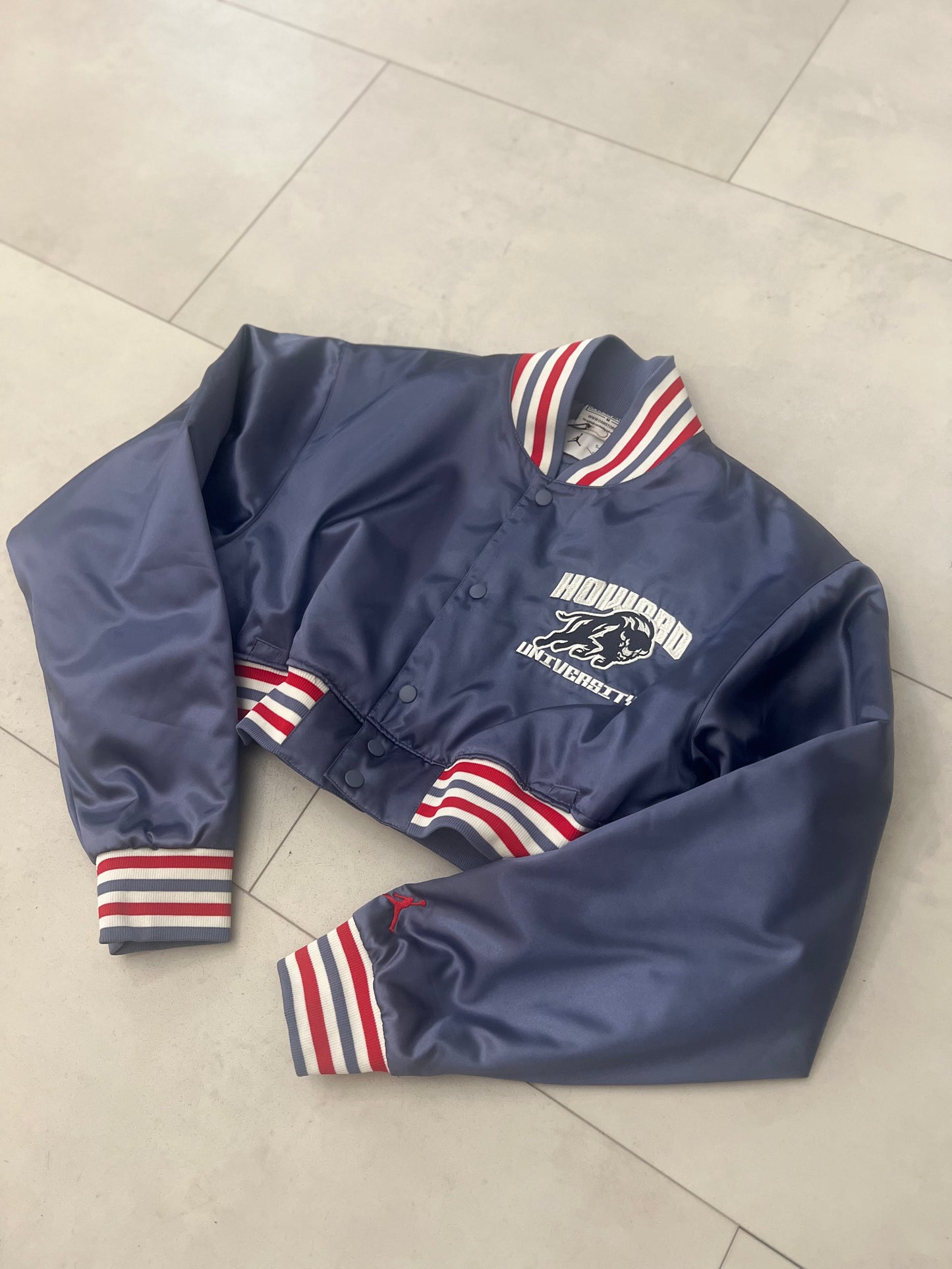 Reworked Open Air Market x Jordan Howard University cropped satin jacket Medium