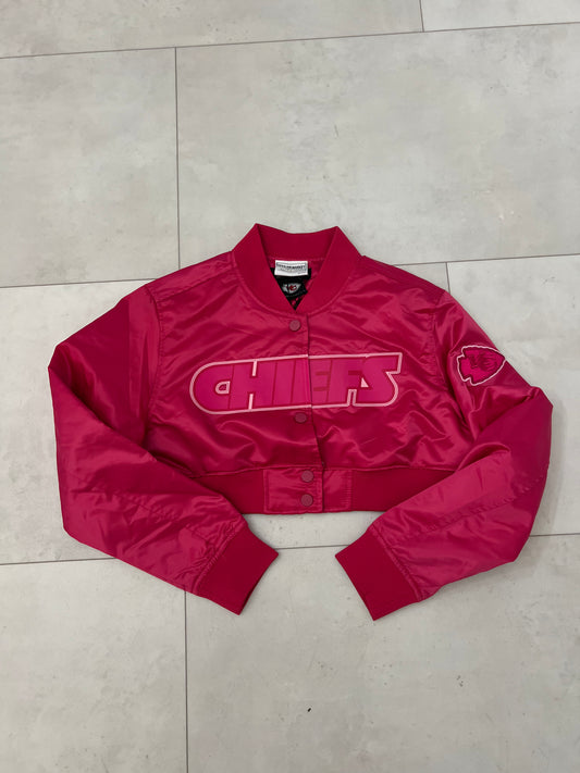 Cropped Chiefs x Pro Standard woman’s satin limited edition Jacket Large