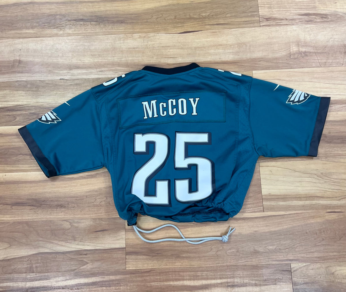 Upcyled cropped Philadelphia Eagles Shady McCoy jersey Woman size Small