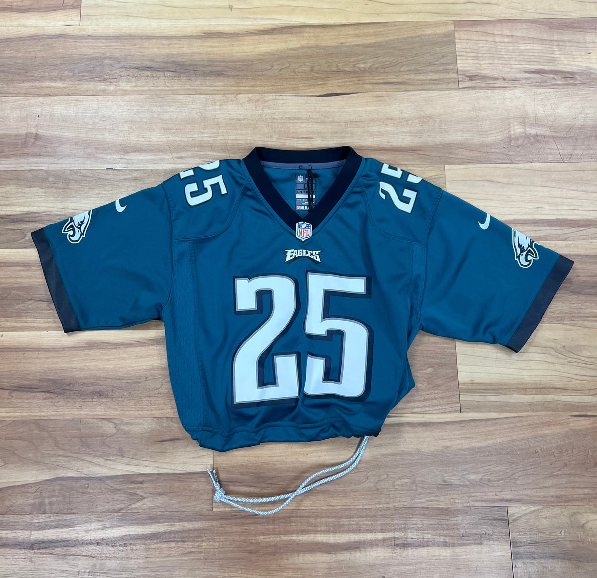 Upcyled cropped Philadelphia Eagles Shady McCoy jersey Woman size Small