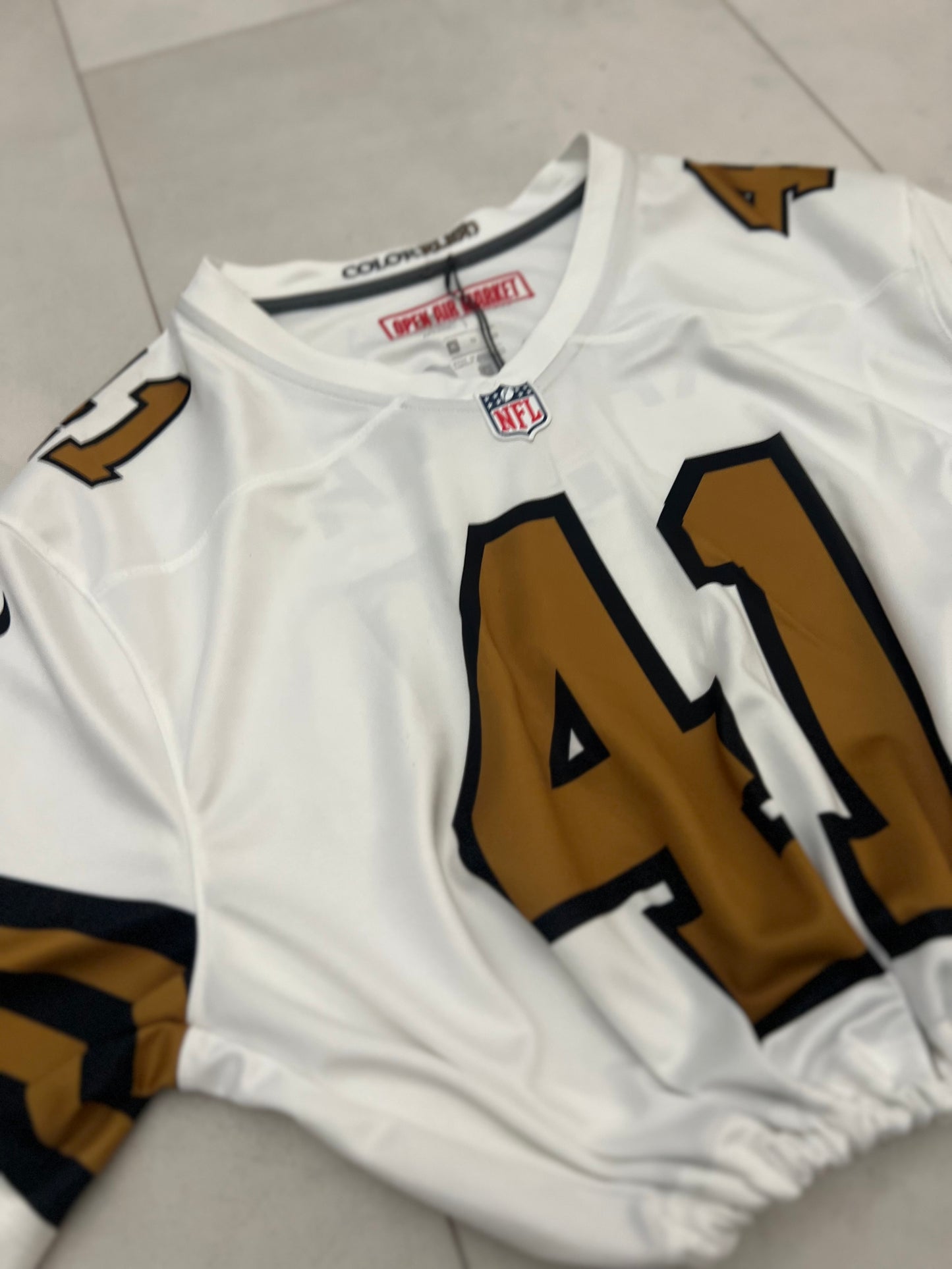 Cropped New Orleans Saints Kamara jersey size Adult XL