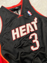 Load image into Gallery viewer, Cropped Miami Heat Dwayne Wade Jersey Medium