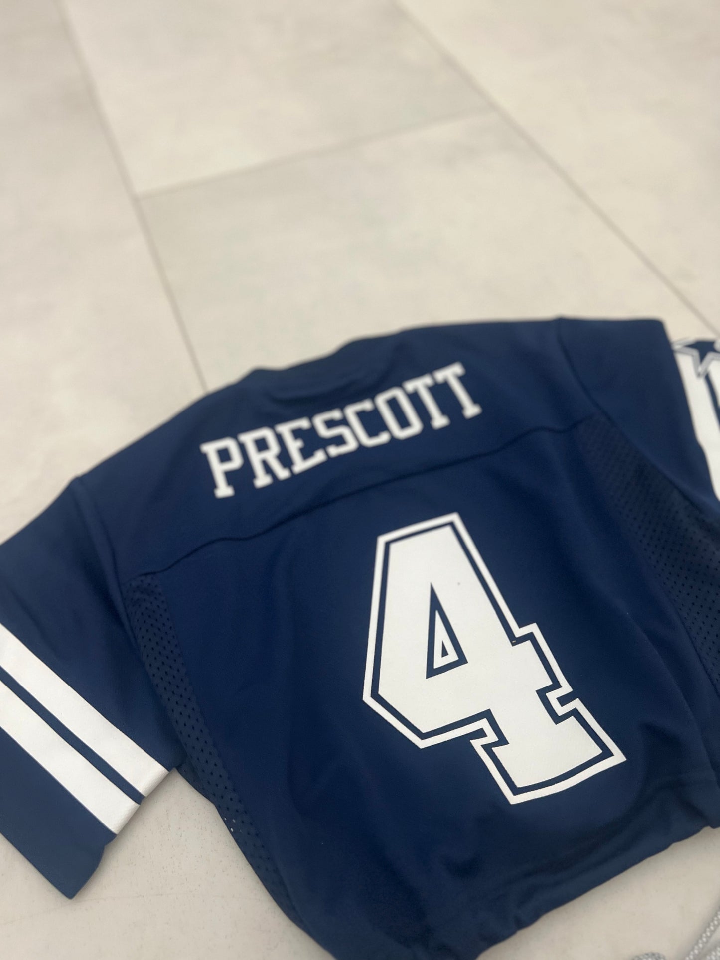 Cropped Dallas Cowboy Dak Prescott jersey size Youth Large/woman Small