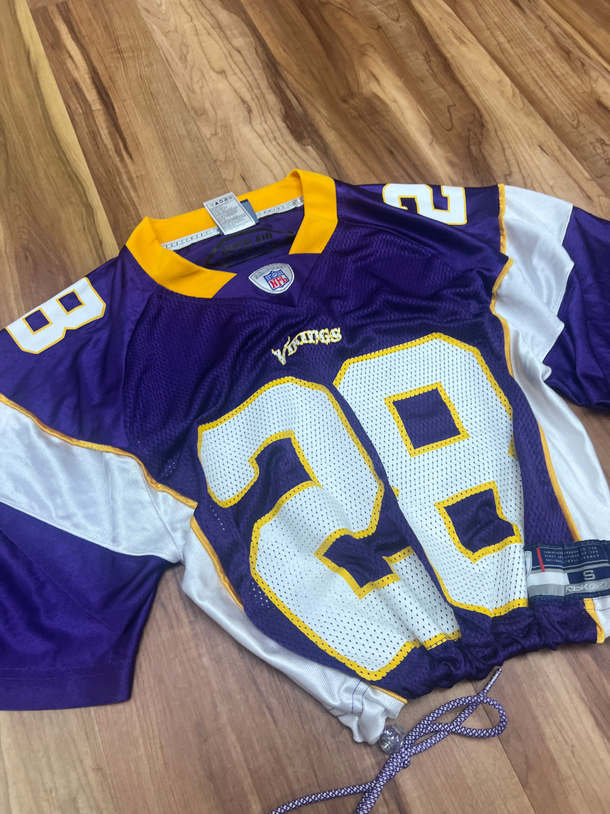 Upcyled cropped Peterson Minnesota Vikings jersey size Small (adult)