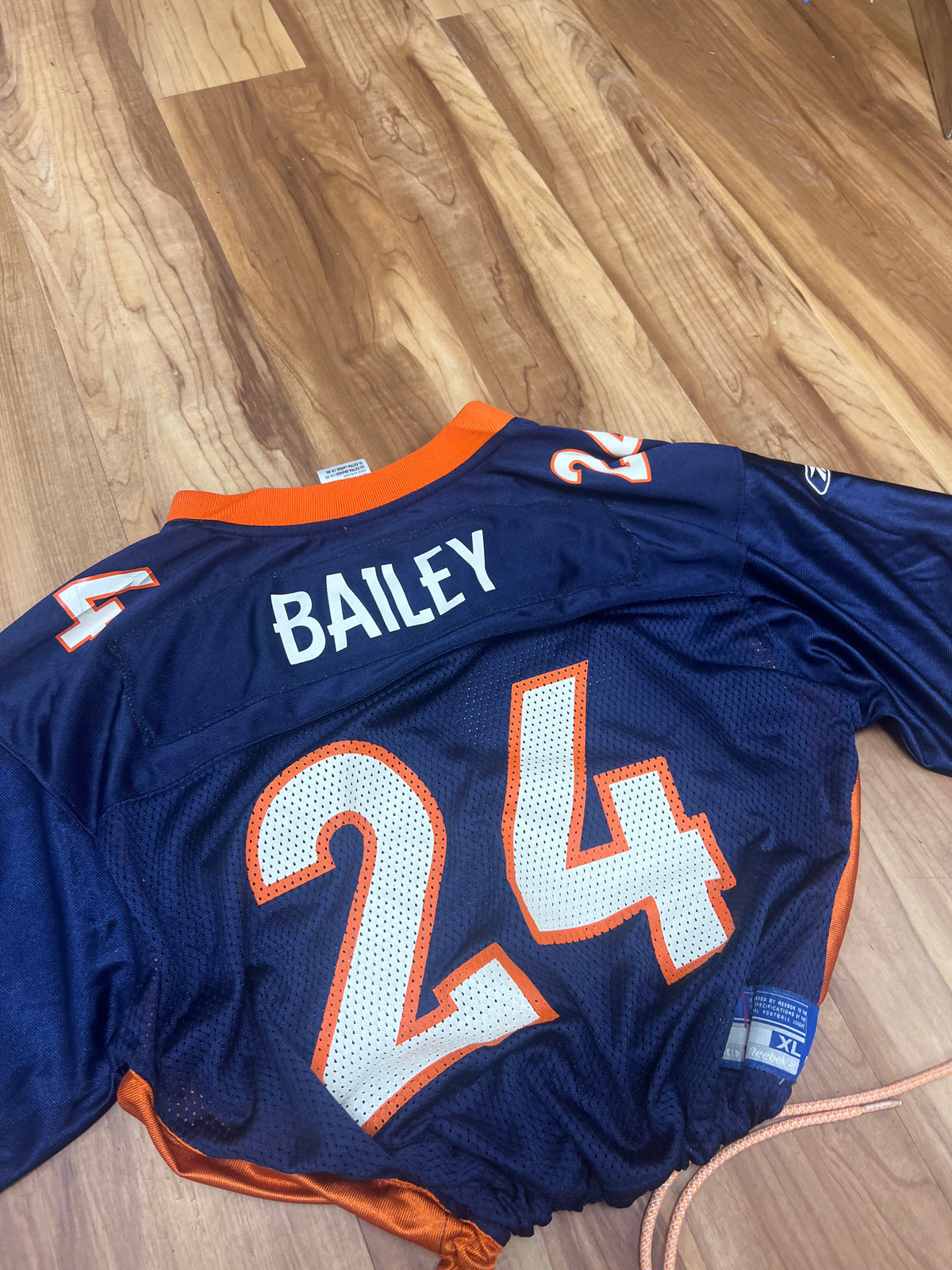 Upcyled Cropped Champ Bailey Denver Broncos jersey size Medium