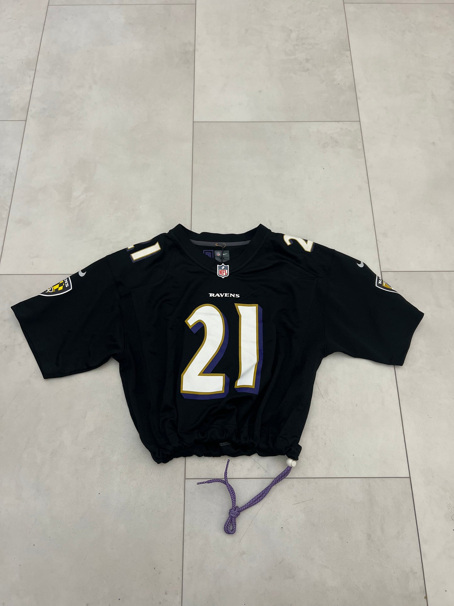 Cropped Baltimore Ravens jersey youth extra large/Women Medium
