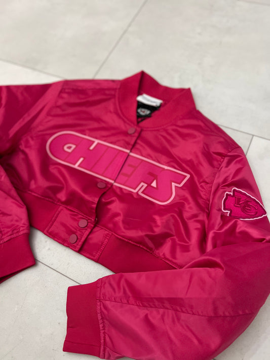 Cropped Chiefs x Pro Standard woman’s satin limited edition Jacket Large