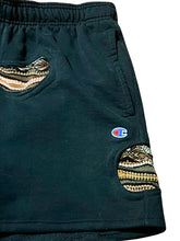 Load image into Gallery viewer, Champion Cotton fleece Sweat Shorts Large